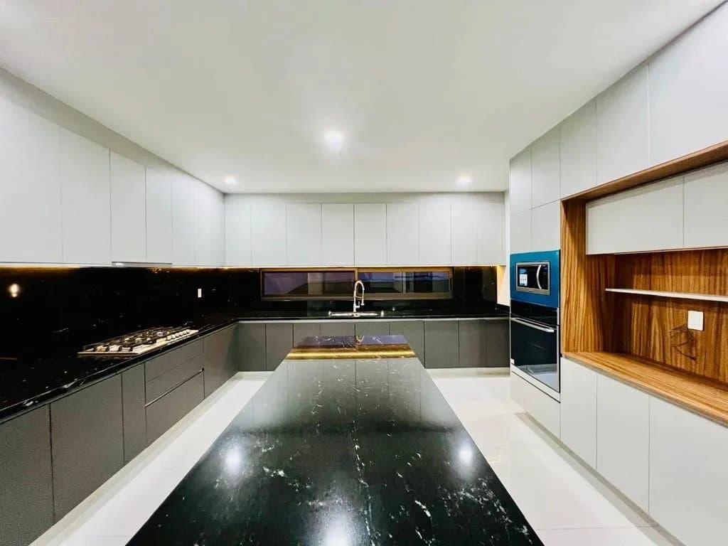 Residencia en Puerta las Lomas