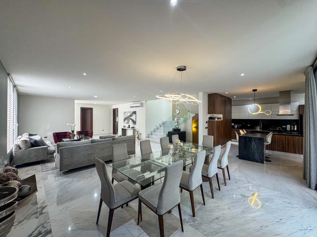 Residencia en Puerta las Lomas