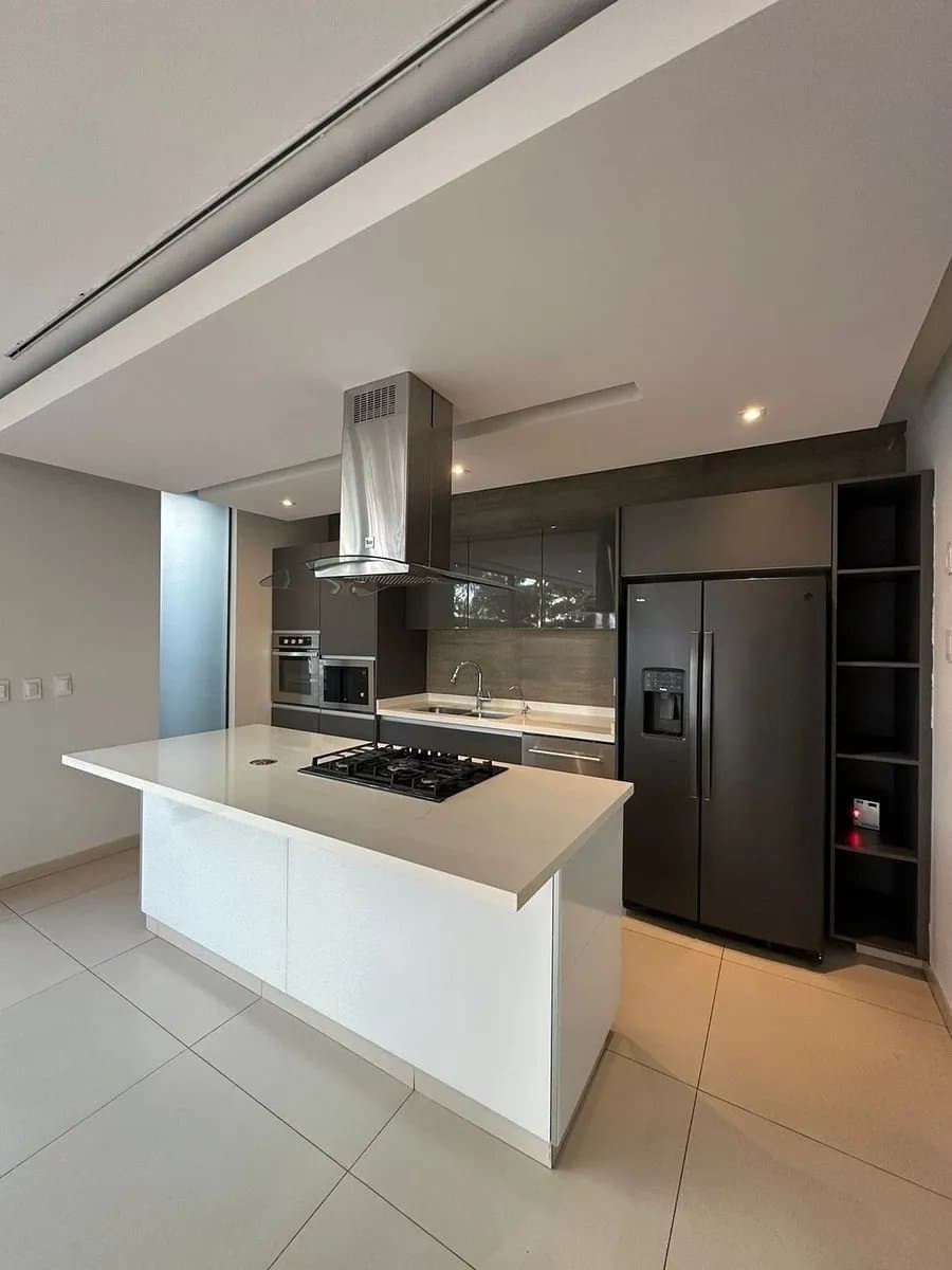 Residencia en Puerta las Lomas