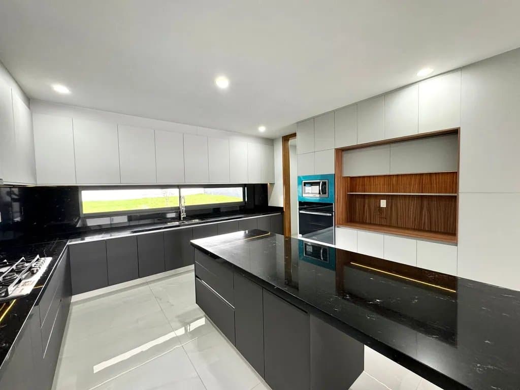Residencia en Puerta las Lomas